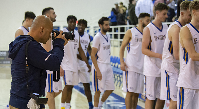 Sports photography is experiencing a shift, experts say – The Langara Voice