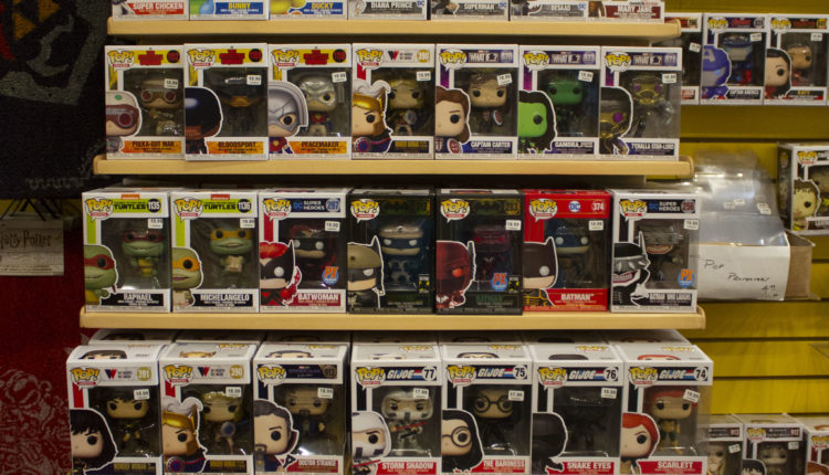 04-05-bodegacandy-funkopopwall